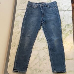 Lucky Brand mid rise, skinny Hayden jeans